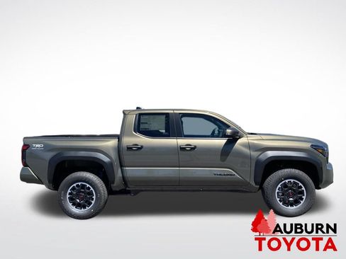 New 2026 Toyota Tacoma TRD Off-Road AWD/4WD image 8