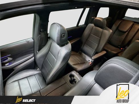 Used 2021 Mercedes-Benz GLS 450 4MATIC image 23