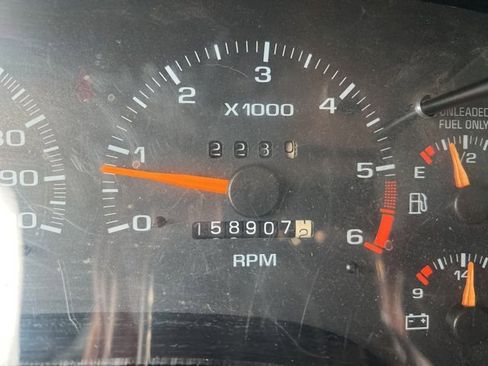 Used 1997 GMC Jimmy SLS w/ Marketing Option Pkg 6 image 10