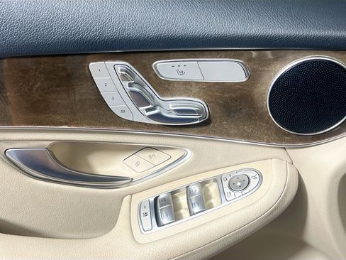 Used 2017 Mercedes-Benz GLC 300 image 16