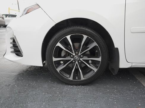 Used 2019 Toyota Corolla SE image 34