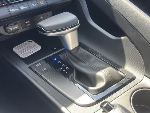 New 2026 Hyundai Elantra Sport FWD image 18