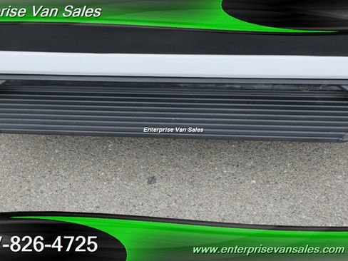 Used 2023 Ford Transit 350 XLT RWD image 11