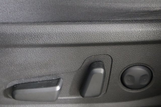 Used 2022 Hyundai Santa Fe SEL FWD image 23