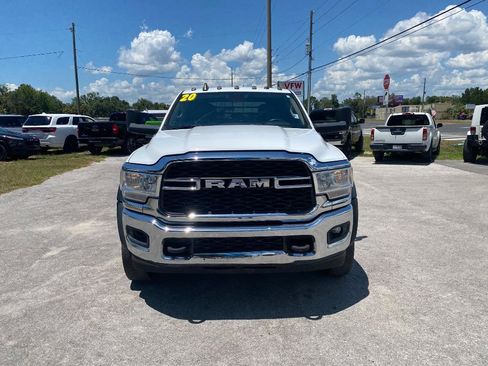 Used 2020 RAM 5500 Tradesman w/ Chrome Appearance Group AWD/4WD image 3