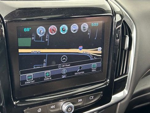 Used 2018 Chevrolet Traverse LT AWD/4WD image 39
