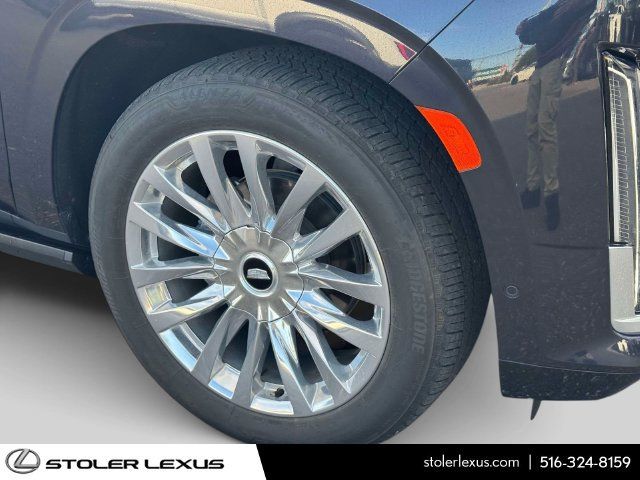 Used 2023 Cadillac Escalade Premium Luxury w/ Performance Package AWD/4WD image 7