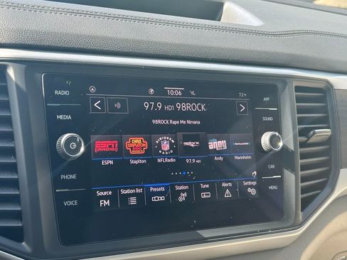 Used 2021 Volkswagen Atlas SE w/ Panoramic Sunroof Package image 15