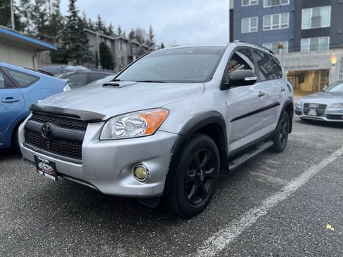 Used 2010 Toyota RAV4 Limited AWD/4WD image 9