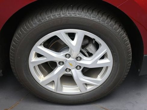 Used 2020 Chevrolet Equinox Premier AWD/4WD image 10