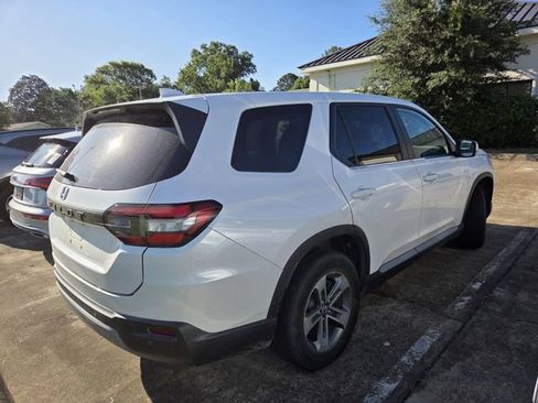 Used 2023 Honda Pilot EX-L image 4