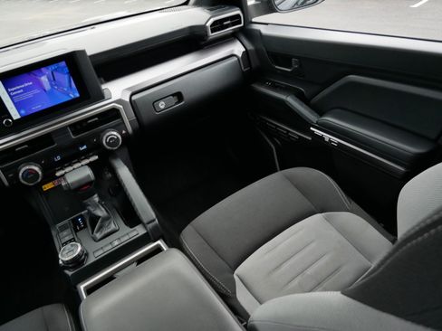 Used 2025 Toyota 4Runner TRD Off-Road AWD/4WD image 11