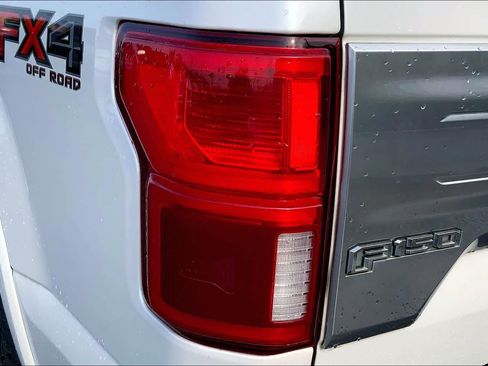 Used 2019 Ford F150 Platinum w/ Equipment Group 701A Luxury AWD/4WD image 26