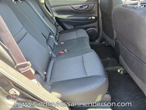 Used 2020 Nissan Rogue SV FWD image 15