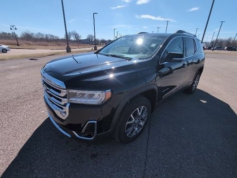 Used 2023 GMC Acadia SLT w/ Technology Package image 8