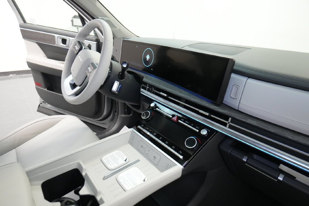 Certified 2026 Hyundai Santa Fe Limited AWD/4WD image 41