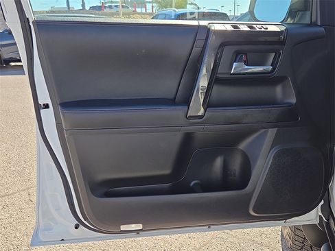 Certified 2024 Toyota 4Runner TRD Off-Road Premium image 18