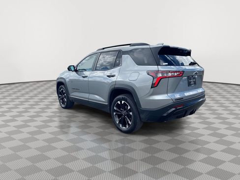 Used 2025 Chevrolet Equinox RS w/ Safety and Technology Package FWD image 8