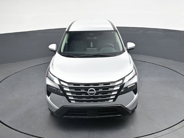 Used 2025 Nissan Rogue SV FWD image 29
