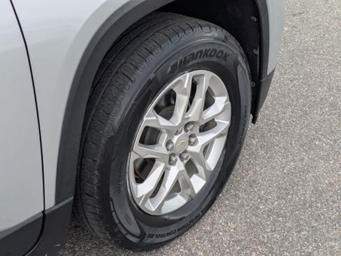 Used 2020 Chevrolet Traverse LS w/ LPO, Floor Liner Package FWD image 13