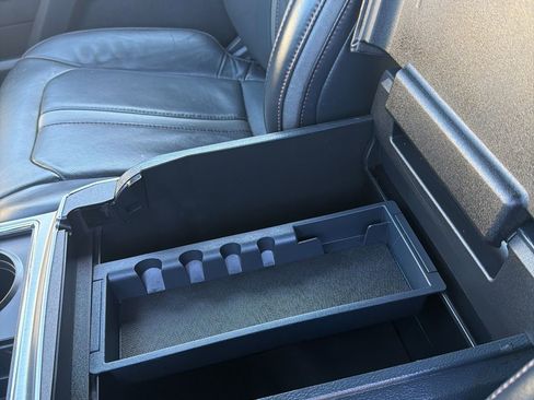 Used 2022 Ford F350 Platinum w/ FX4 Off-Road Package image 21