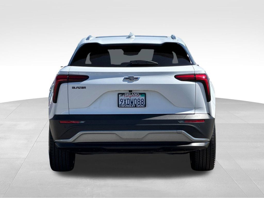 Used 2026 Chevrolet Blazer EV LT w/ LPO, Blackout Package FWD image 4