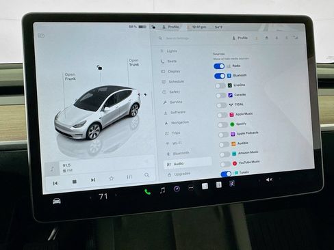 Used 2023 Tesla Model Y Long Range AWD/4WD image 54