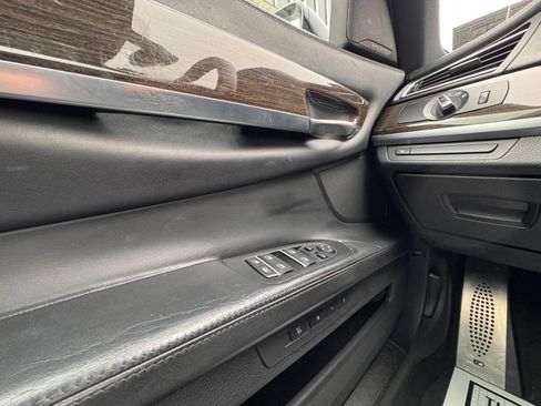 Used 2014 BMW 750Li xDrive AWD/4WD image 24