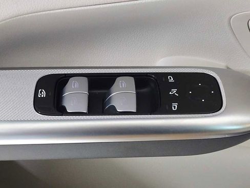 Certified 2025 Mercedes-Benz GLC 300 GLC 300 image 25