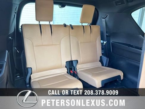Used 2025 Lexus LX 600 4WD w/ Accessory Package (2T) image 23