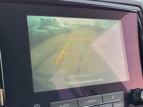 Used 2022 Nissan Frontier SV image 22