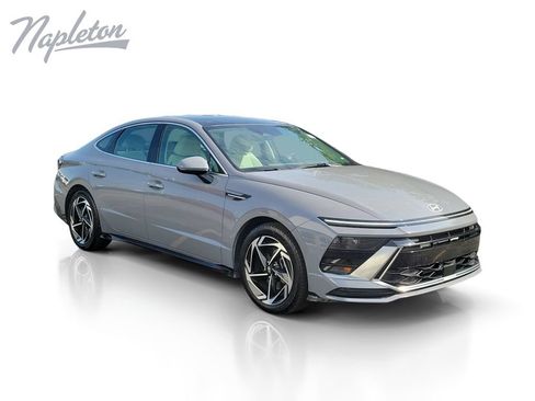 Used 2024 Hyundai Sonata SEL w/ Convenience Package FWD image 8