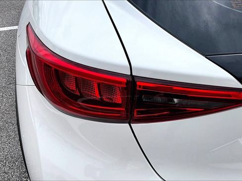 Used 2018 INFINITI QX30 Premium w/ Navigation Package FWD image 41