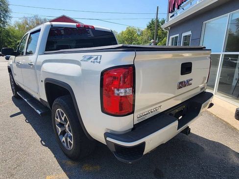 Used 2014 GMC Sierra 1500 SLT w/ All-Terrain Package AWD/4WD image 8