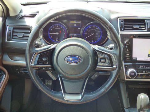 Used 2019 Subaru Outback 2.5i Touring AWD/4WD image 21
