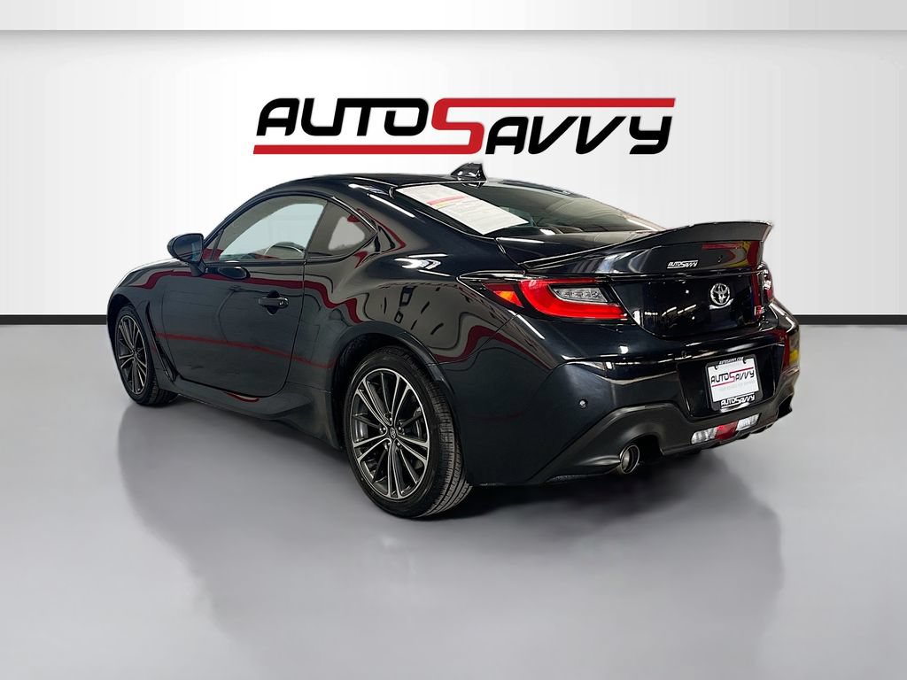 Used 2023 Toyota GR86 Premium w/ ALL Weather Mat Package (TMS) RWD image 5