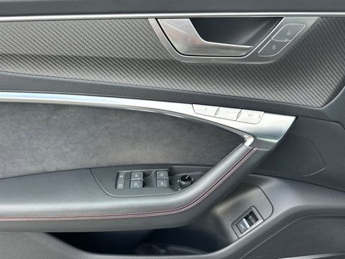 Used 2024 Audi RS 7 Performance w/ Black Optic Package image 12