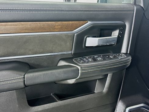 Used 2024 RAM 2500 Laramie image 15