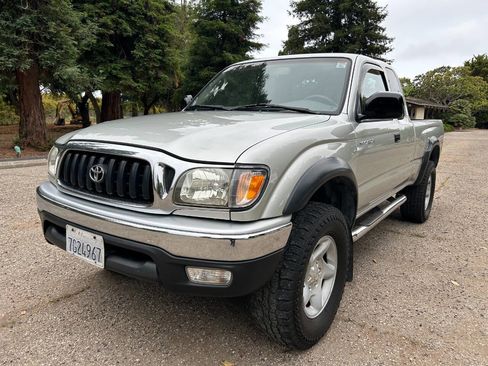 Used 2003 Toyota Tacoma PreRunner image 1