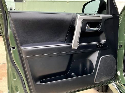 Used 2022 Toyota 4Runner Limited image 20