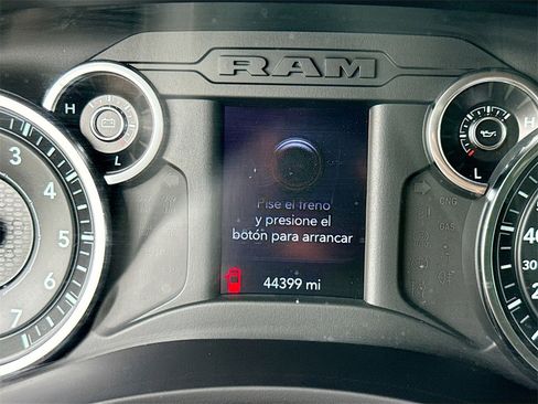 Used 2021 RAM 2500 Tradesman w/ Chrome Appearance Group image 13