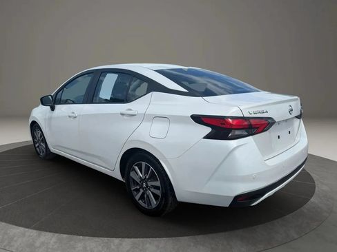 Used 2020 Nissan Versa SV FWD image 7