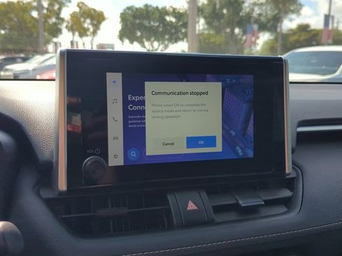 Used 2025 Toyota RAV4 XLE w/ Convenience Package FWD image 18