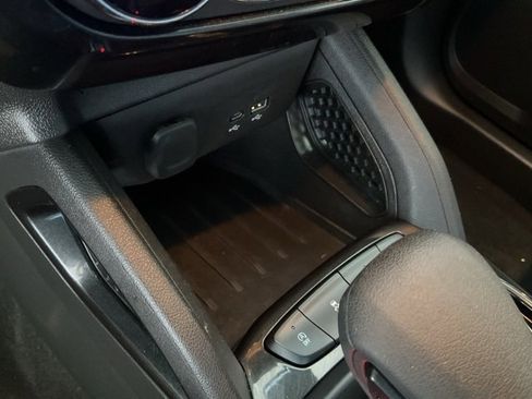 Used 2024 Chevrolet TrailBlazer LT image 12