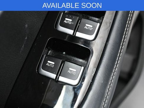 Used 2017 Kia Sorento SX image 14