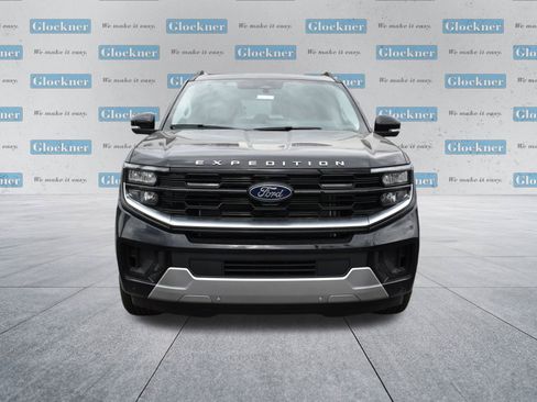 New 2026 Ford Expedition Max Platinum w/ Platinum Ultimate Package AWD/4WD image 2