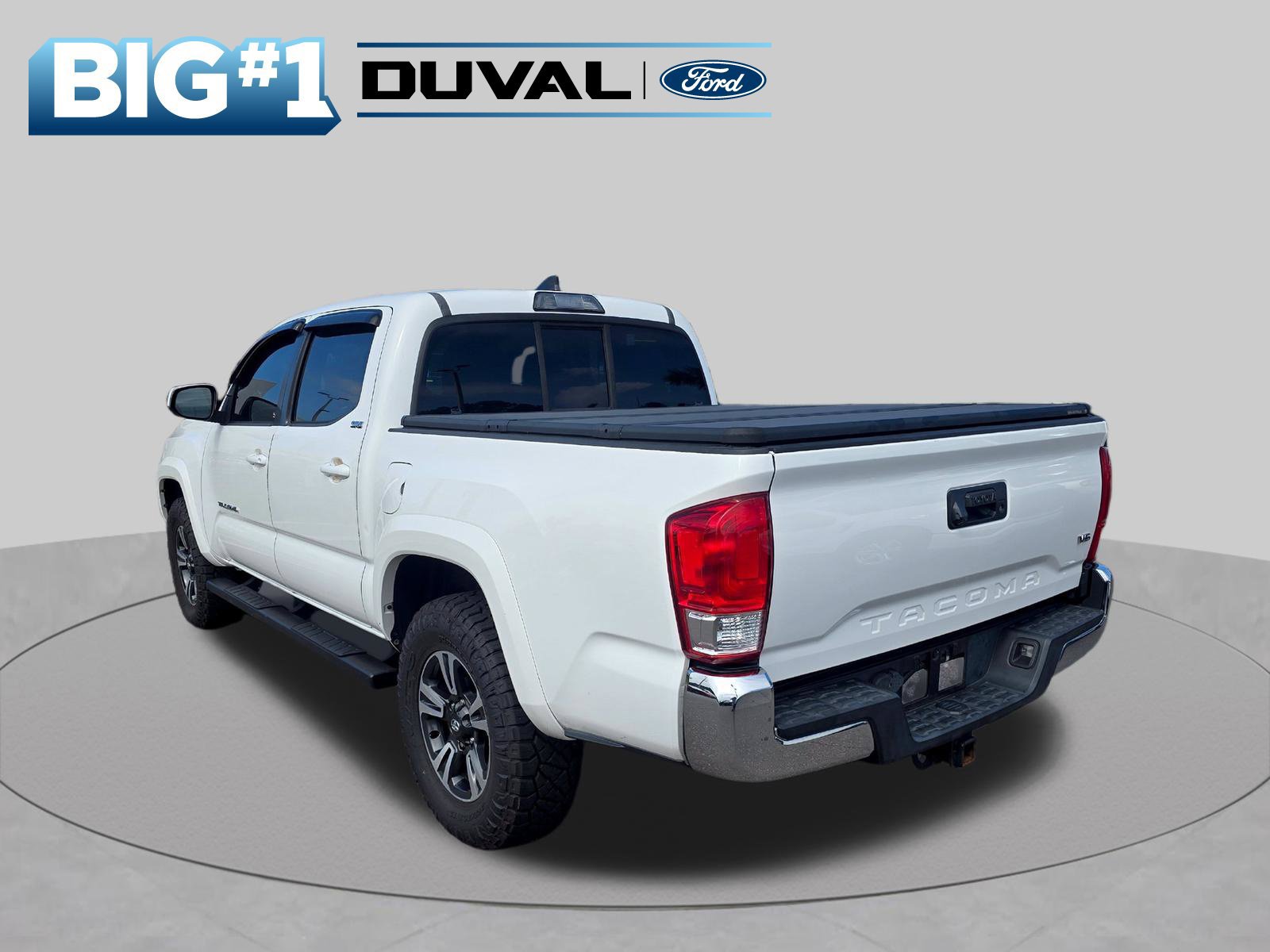 Used 2016 Toyota Tacoma SR5 w/ SR5 Appearance Package (SN) RWD image 7