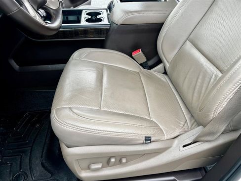 Used 2015 GMC Sierra 3500 Denali w/ Duramax Plus Package image 24