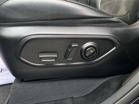 Used 2023 Jeep Grand Cherokee Altitude image 18