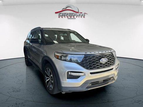 Used 2023 Ford Explorer ST-Line w/ Class IV Trailer Tow Package AWD/4WD image 1
